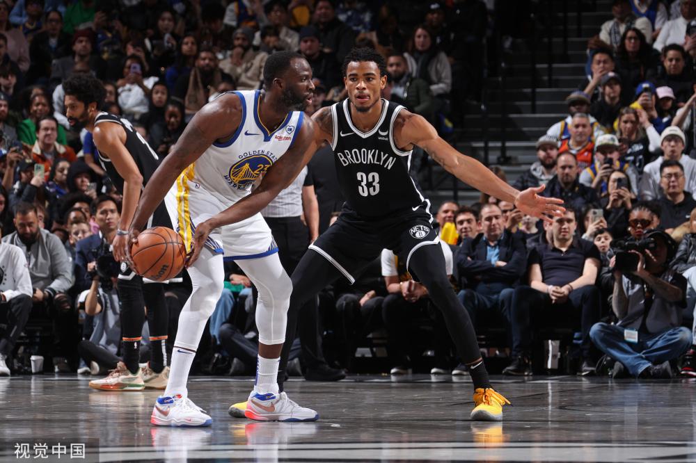 中的表现再 中的表现再